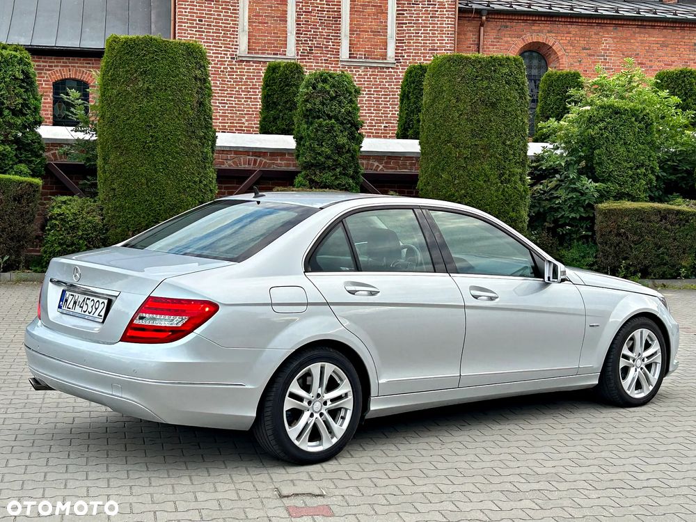 Mercedes-Benz Klasa C - 22