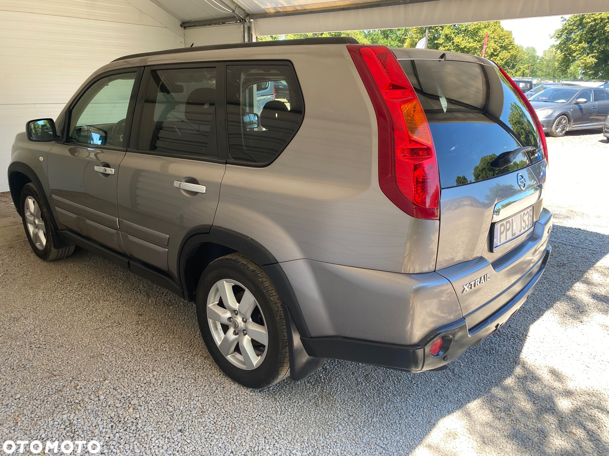 Nissan X-Trail 2.0 dCi 4x4 DPF Platinum - 6
