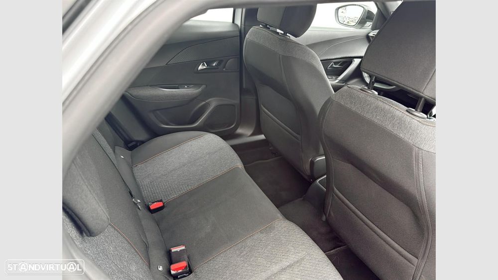 Peugeot 2008 1.2 PureTech Style - 18