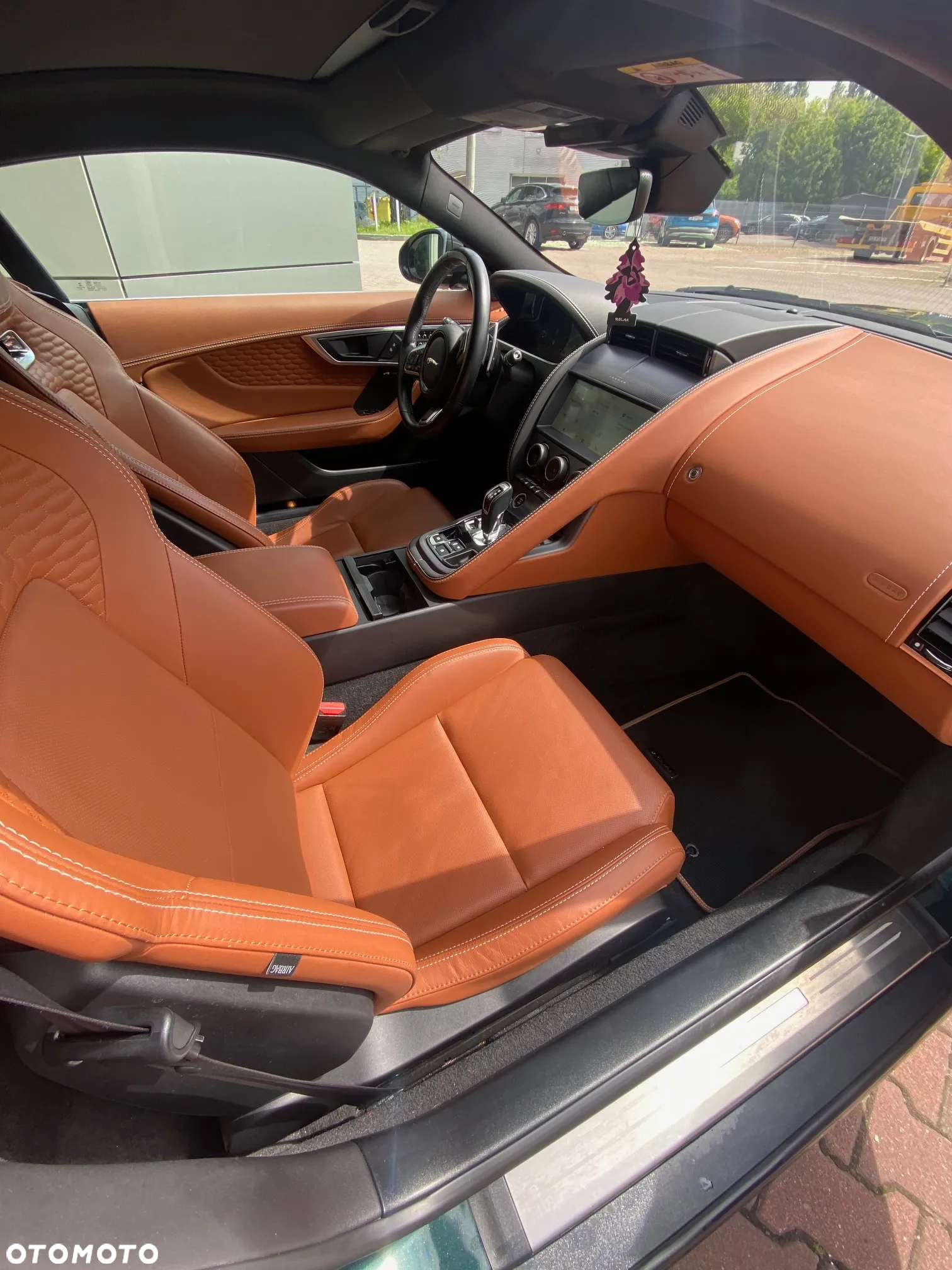 Jaguar F-Type 2.0 Turbo R-Dynamic - 9