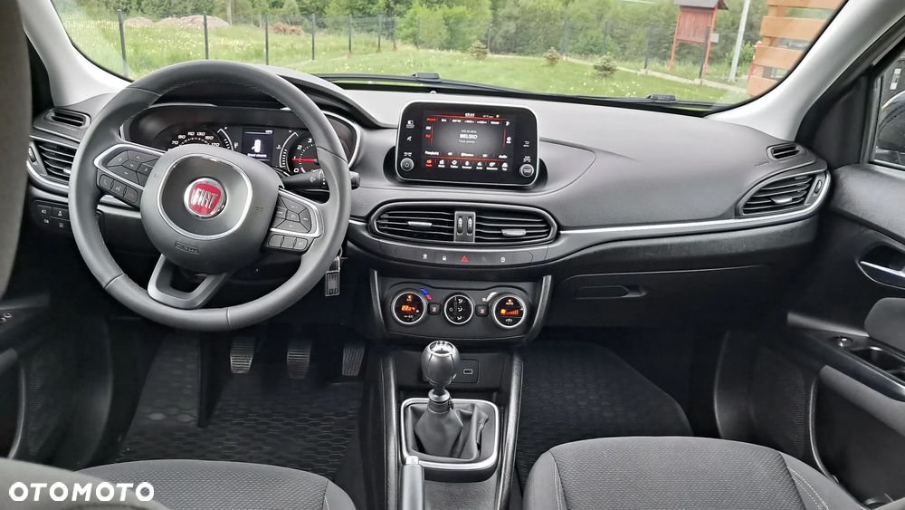Fiat Tipo 1.4 16v Lounge EU6d - 12