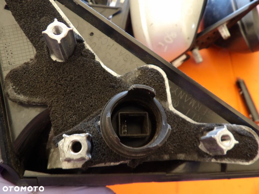 BMW - E83 - 3PIN - LEWE LUSTERKO ZEWNĘTRZNE - UK - 4
