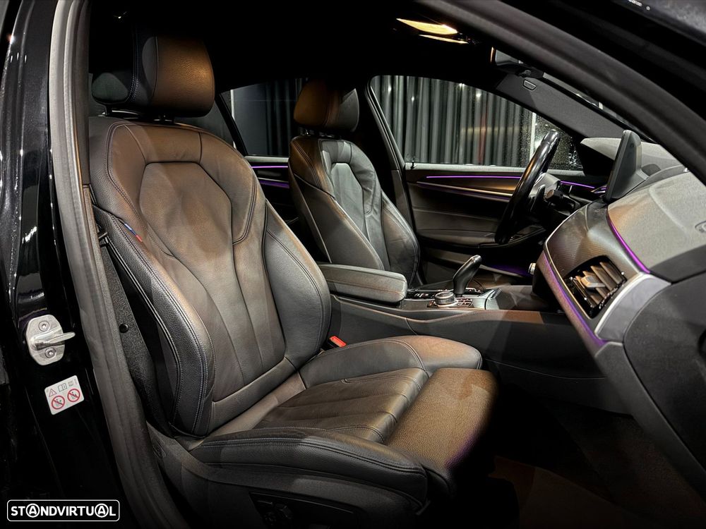 BMW 530 e Pack Desportivo M - 37