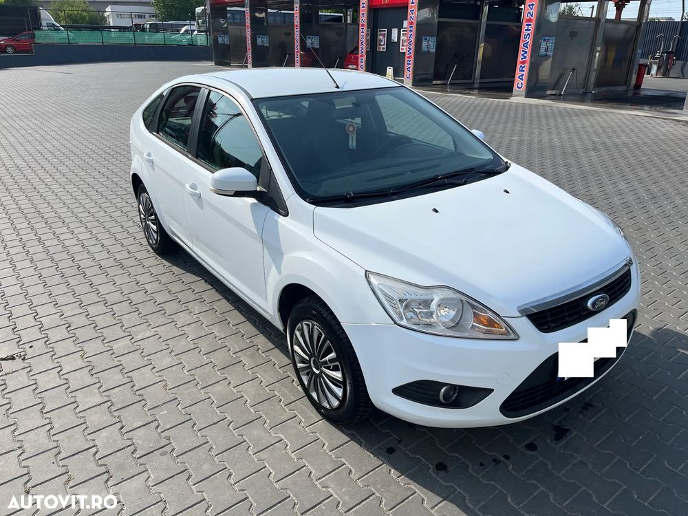 Ford Focus 1.4i Ambiente - 6