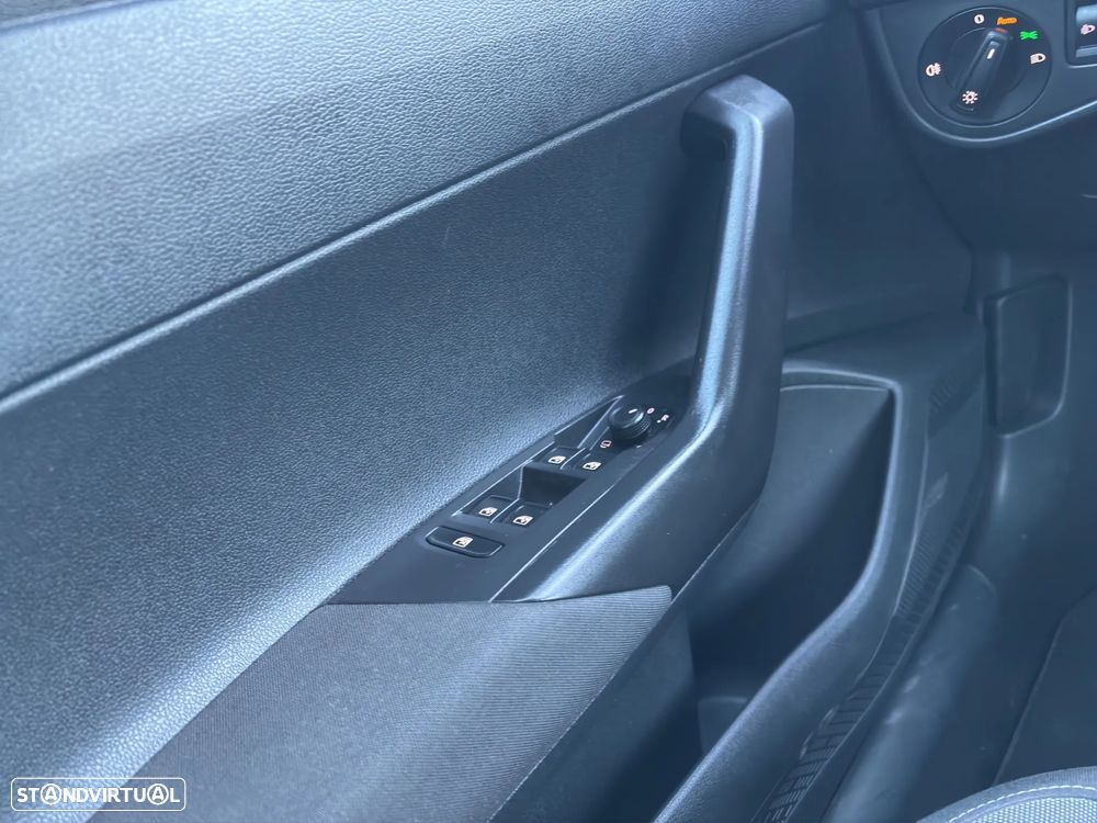 VW Taigo 1.0 TSI Life DSG - 12