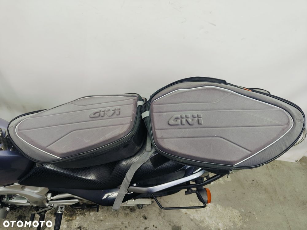 Yamaha FZ6 - 24