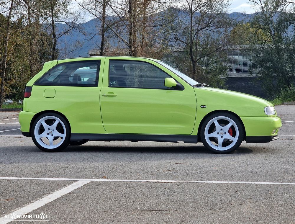 SEAT Ibiza 2.0i GT - 4