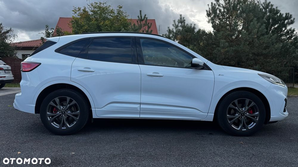 Ford Kuga 2.0 EcoBlue mHEV FWD ST-Line - 13