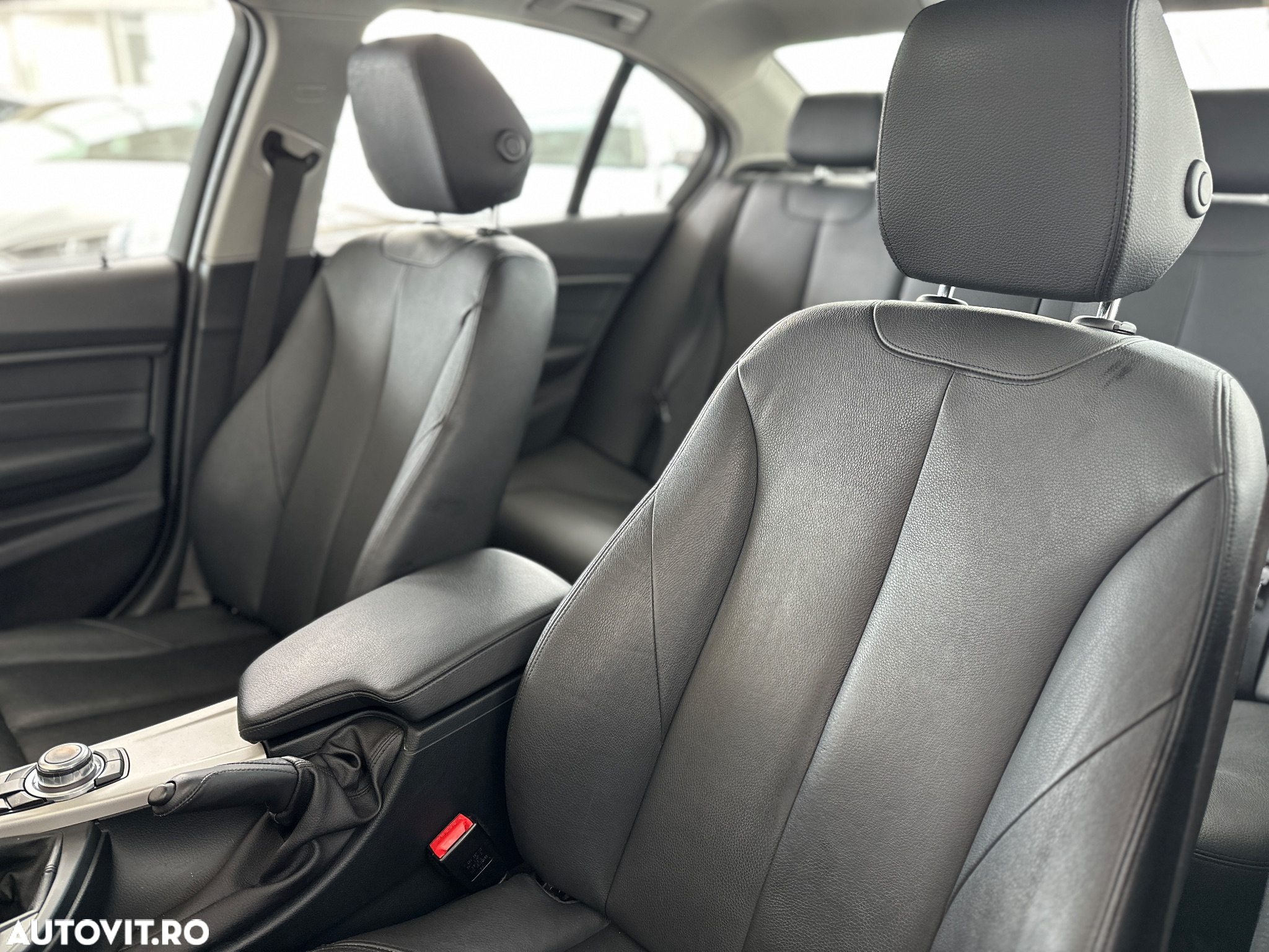 BMW Seria 3 320d - 13