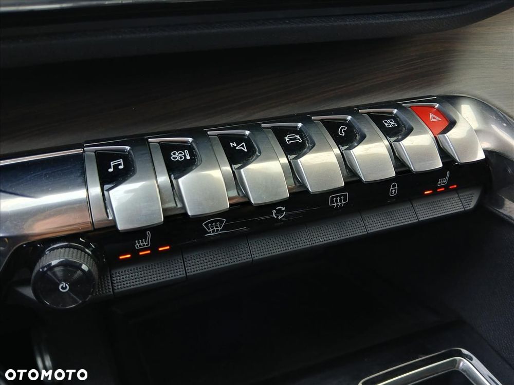 Peugeot 5008 1.6 PureTech GT S&S EAT8 - 16