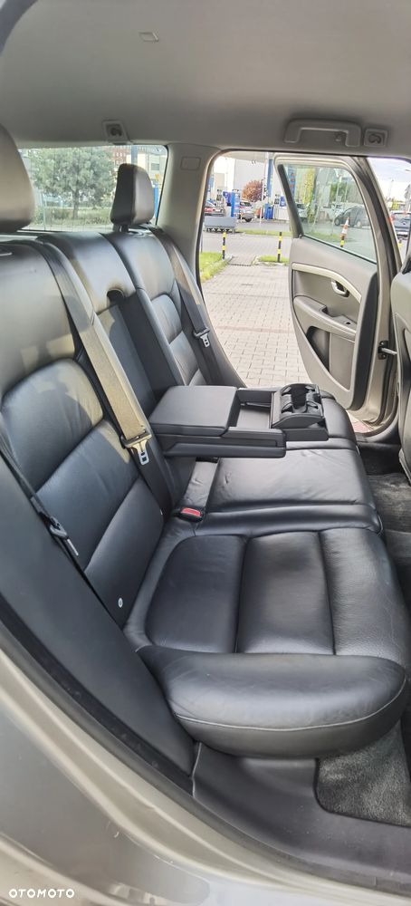 Volvo V70 1.6D DRIVe Momentum - 23