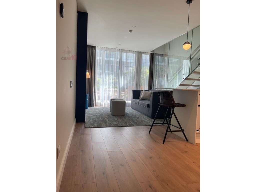 Vende-se T2 Duplex em Empreendimento de Luxo, Lisboa - Grande imagem: 2/14