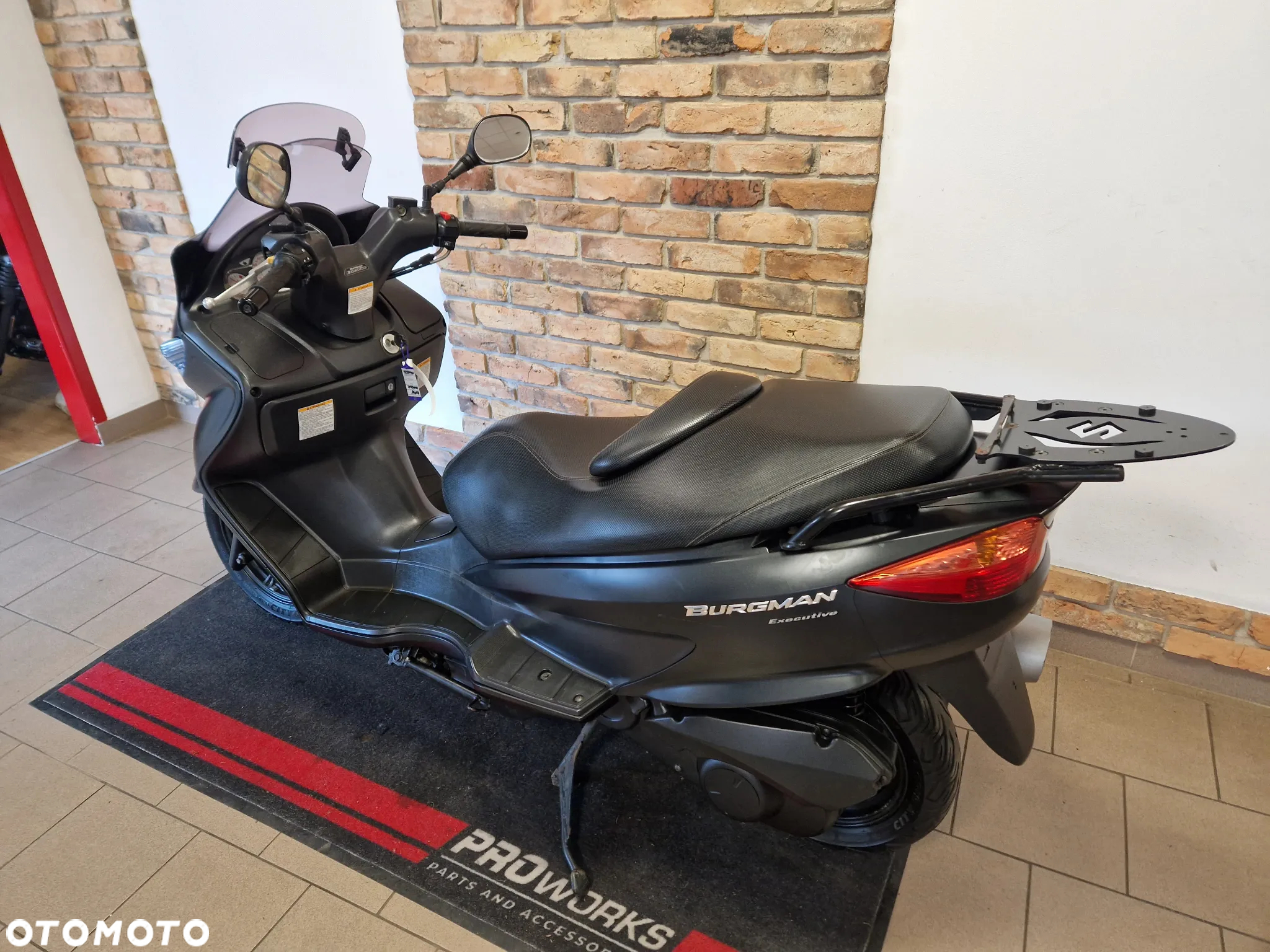 Suzuki Burgman - 9