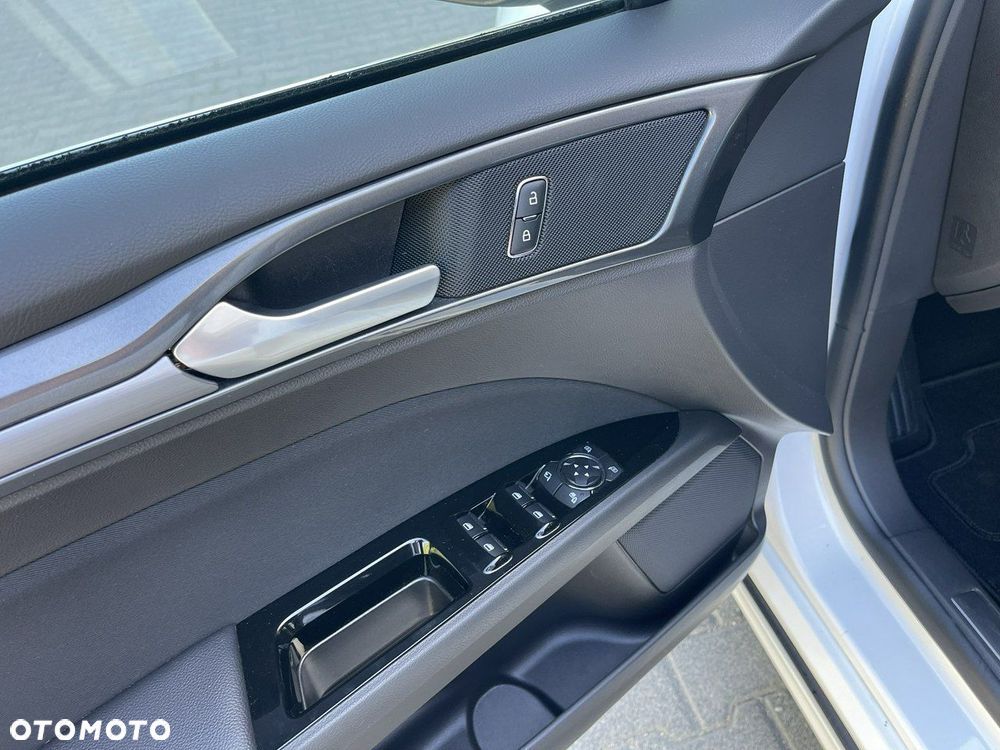 Ford Mondeo - 19