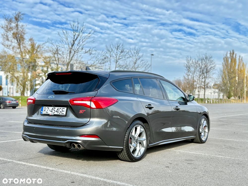 Ford Focus SW 2.0 EcoBlue ST - 6