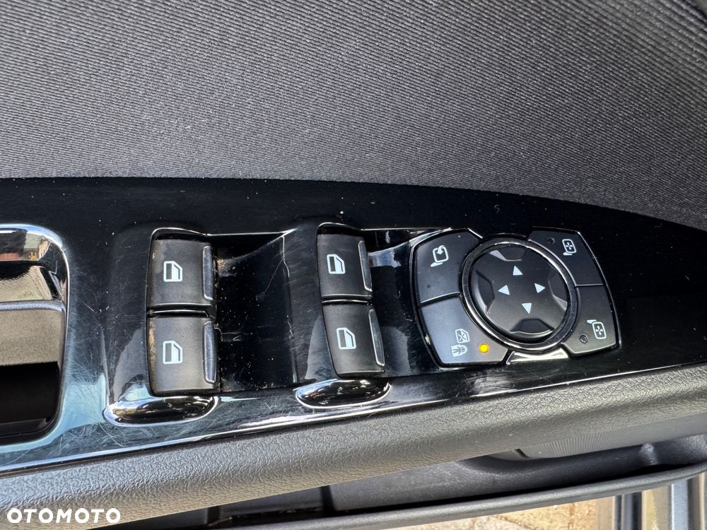 Ford Mondeo 2.0 EcoBlue Titanium - 19