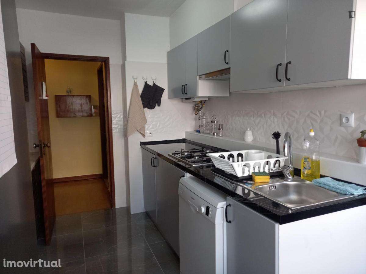 Quarto - localizado em Telheiras Lisbon - Grande imagem: 4/5