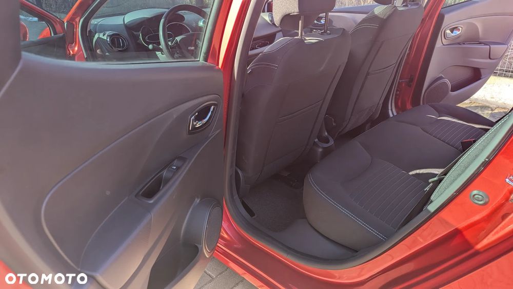 Renault Clio - 23