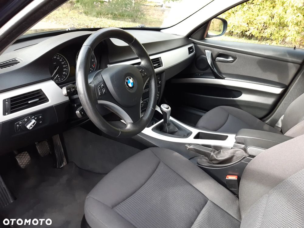 BMW Seria 3 318i Edition Lifestyle - 11
