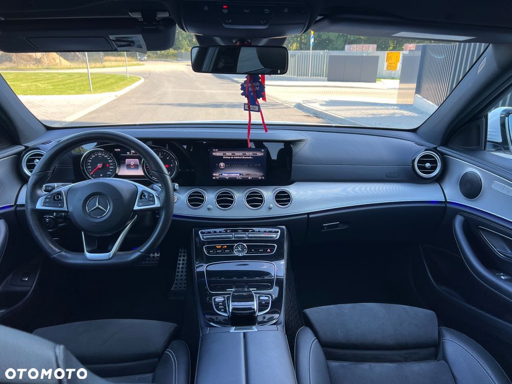 Mercedes-Benz Klasa E 220 d 9G-TRONIC - 14
