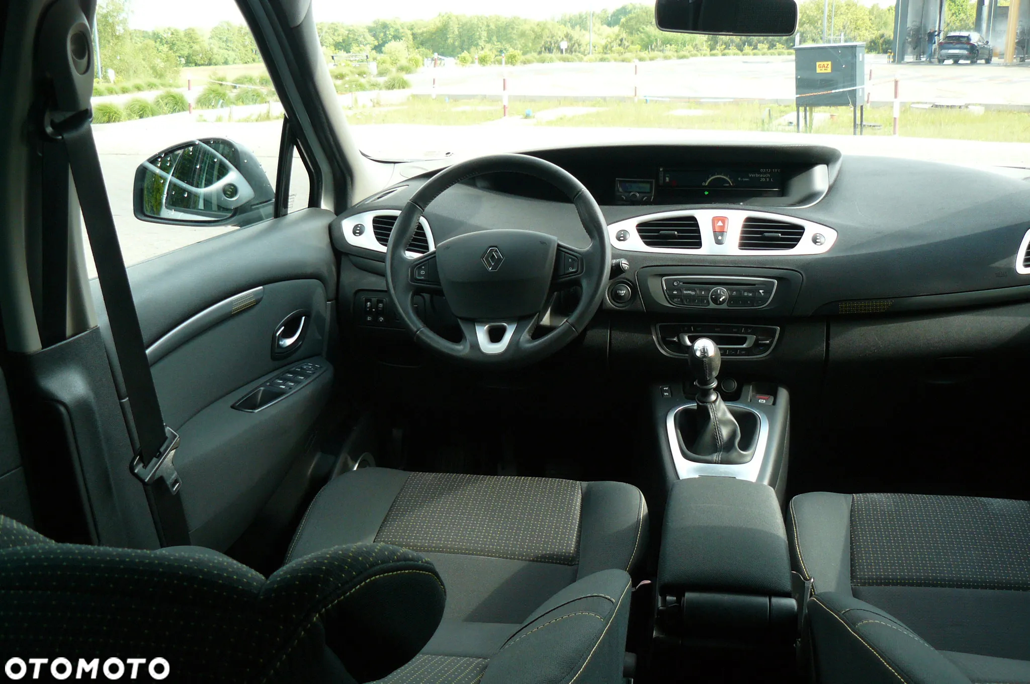 Renault Grand Scenic - 28