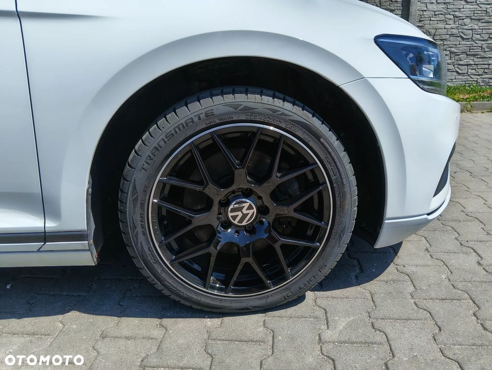 Volkswagen Passat 2.0 TDI EVO Essence - 10