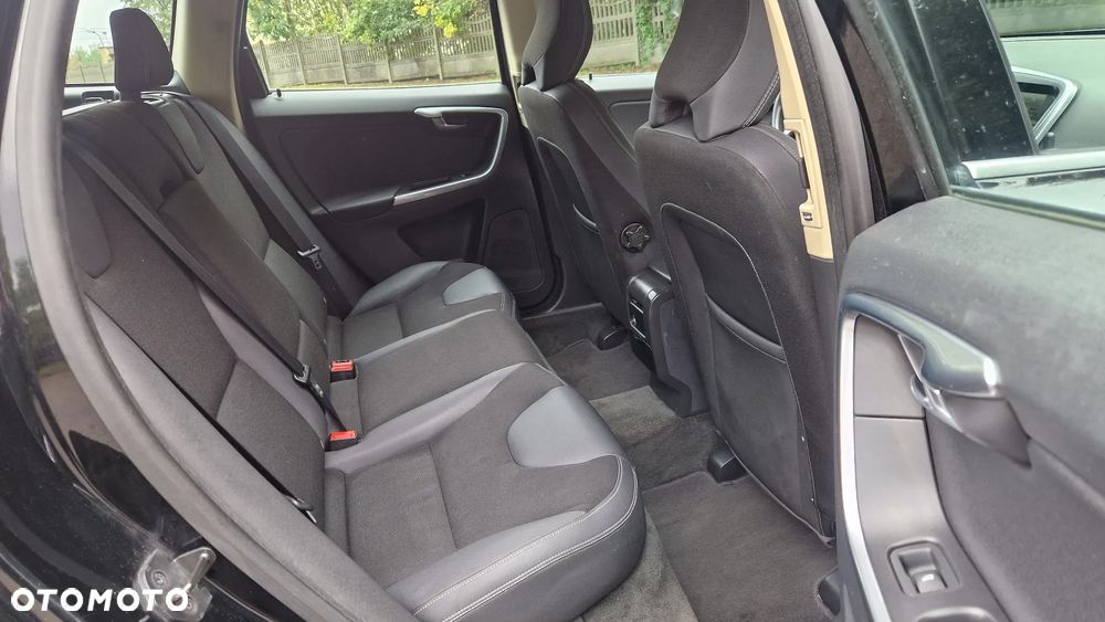 Volvo XC 60 D3 Momentum - 13