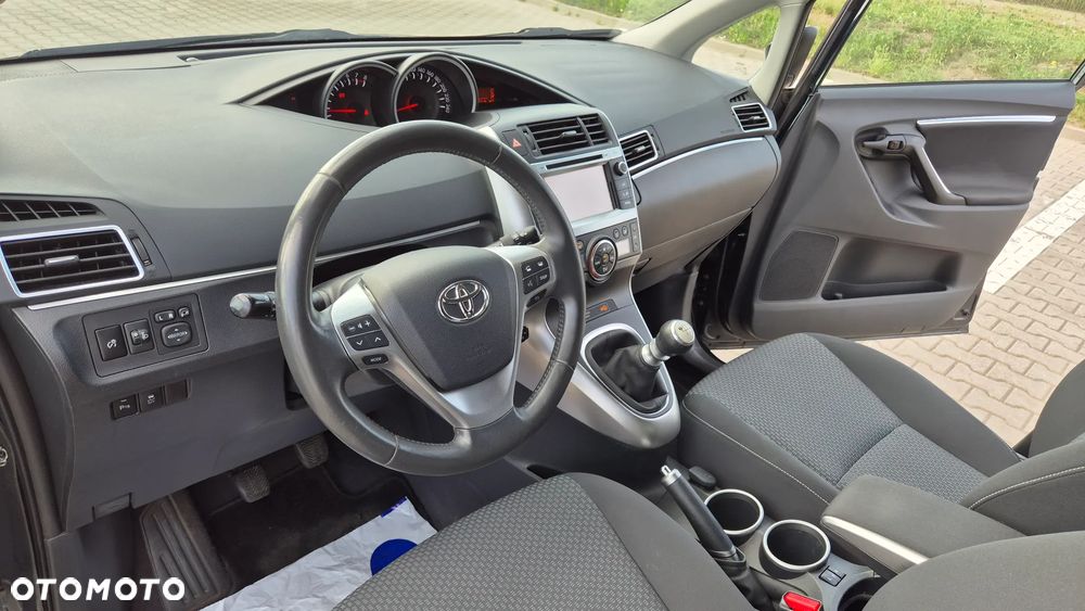 Toyota Verso 1.8 5-Sitzer Life - 8