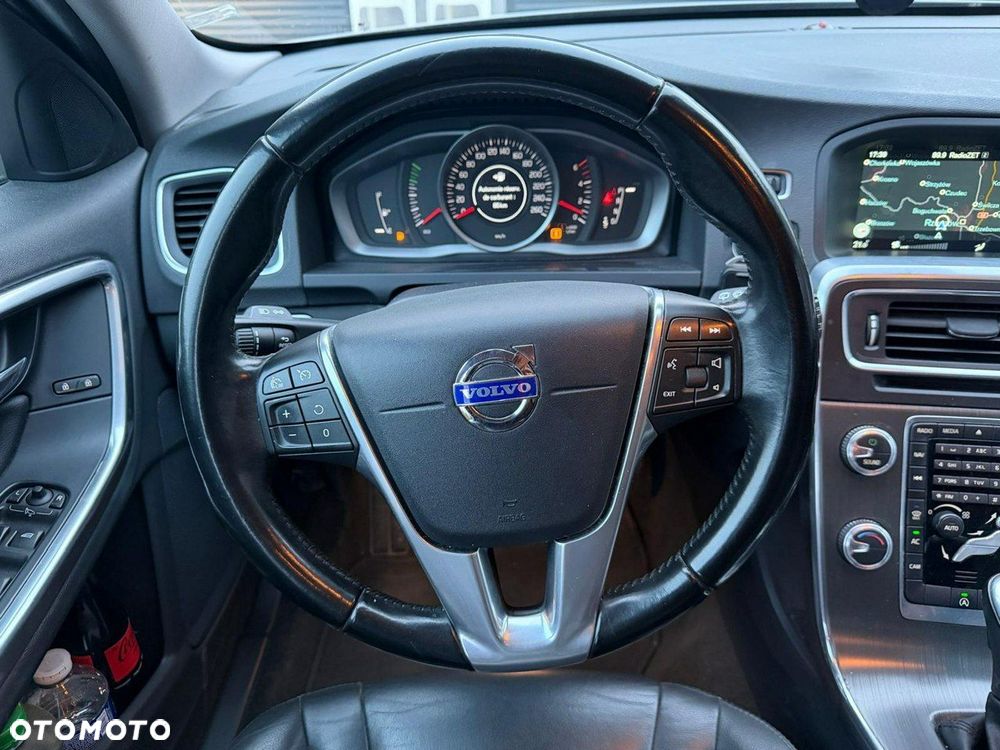 Volvo V60 D3 Momentum - 5