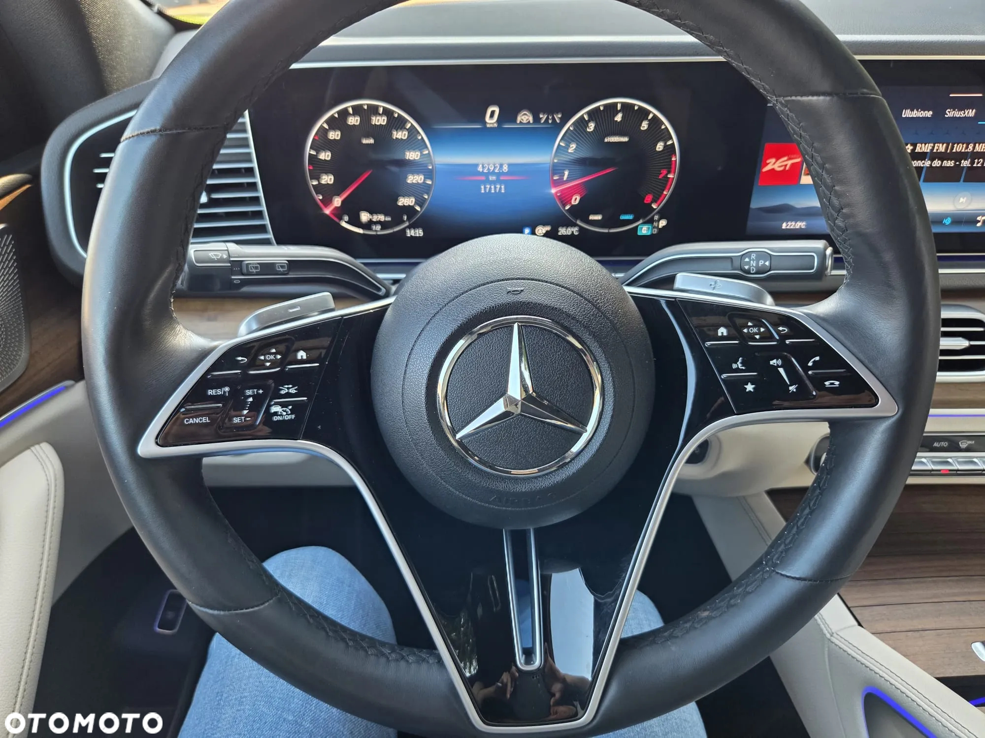 Mercedes-Benz GLE 450 4Matic 9G-TRONIC AMG Line - 21