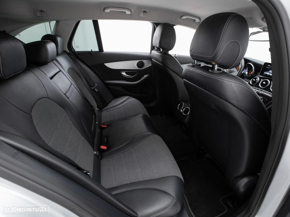 Mercedes-Benz C 200 - 12