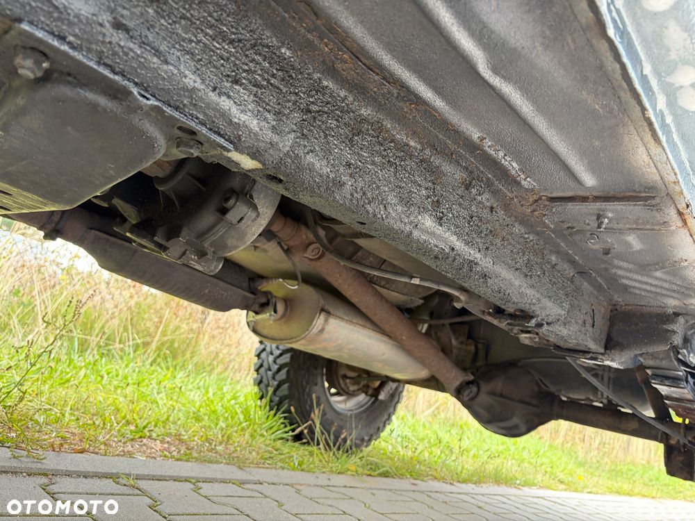 Jeep Cherokee 4.0 Limited - 21