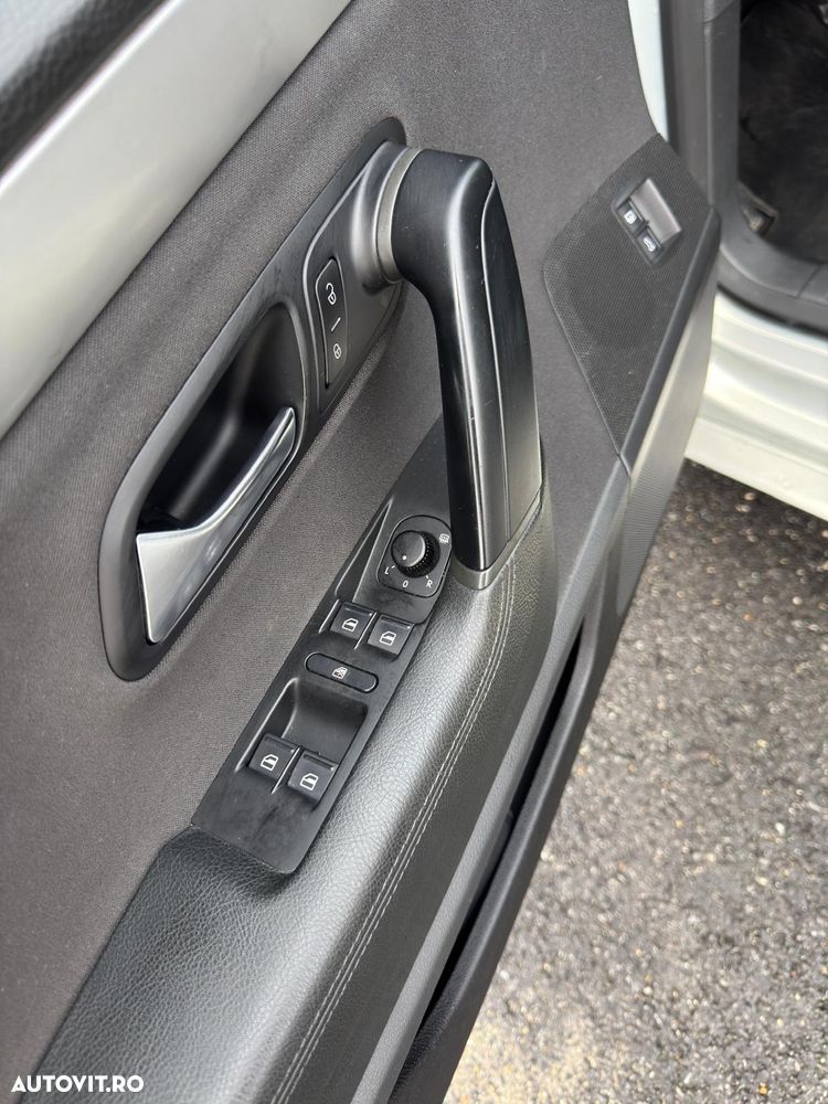 Volkswagen Passat CC - 15