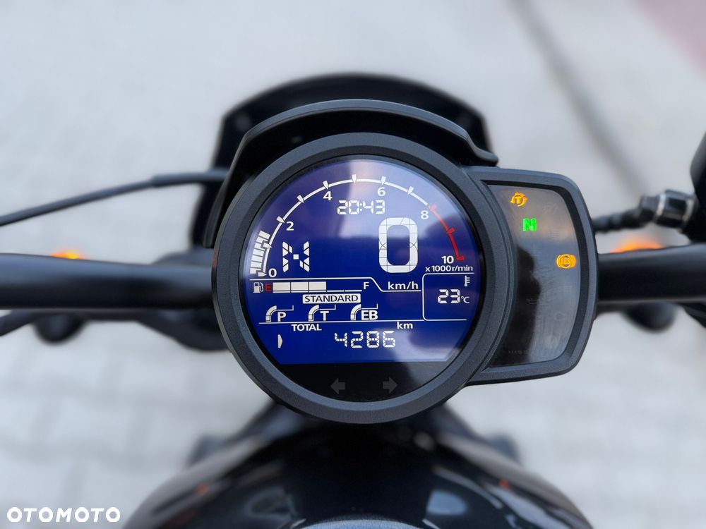 Honda CMX - 25