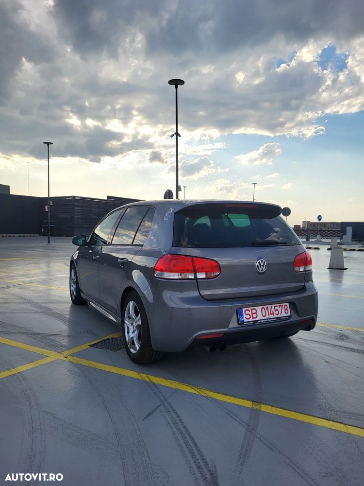 Volkswagen Golf 2.0 TDI Comfortline - 5