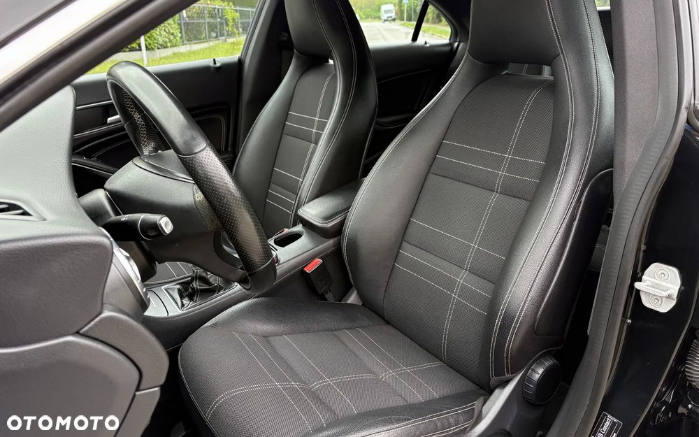 Mercedes-Benz CLA 180 Edition 1 - 22