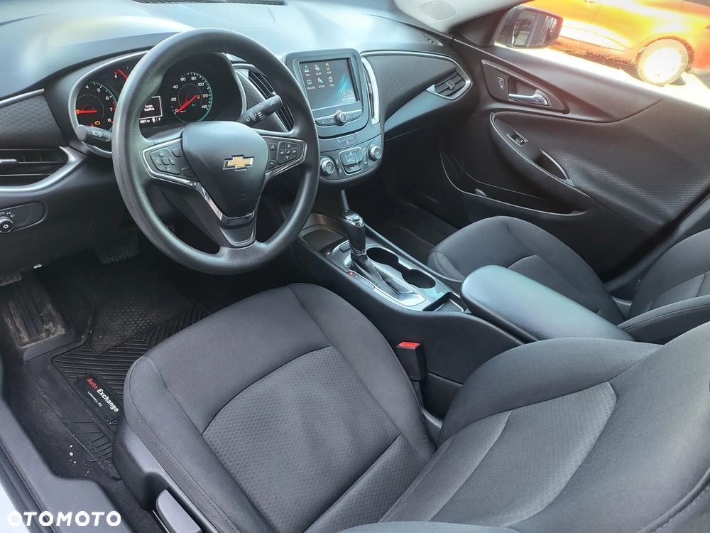 Chevrolet Malibu - 5