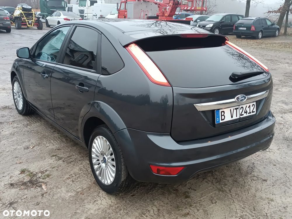 Ford Focus 1.8 Titanium - 3