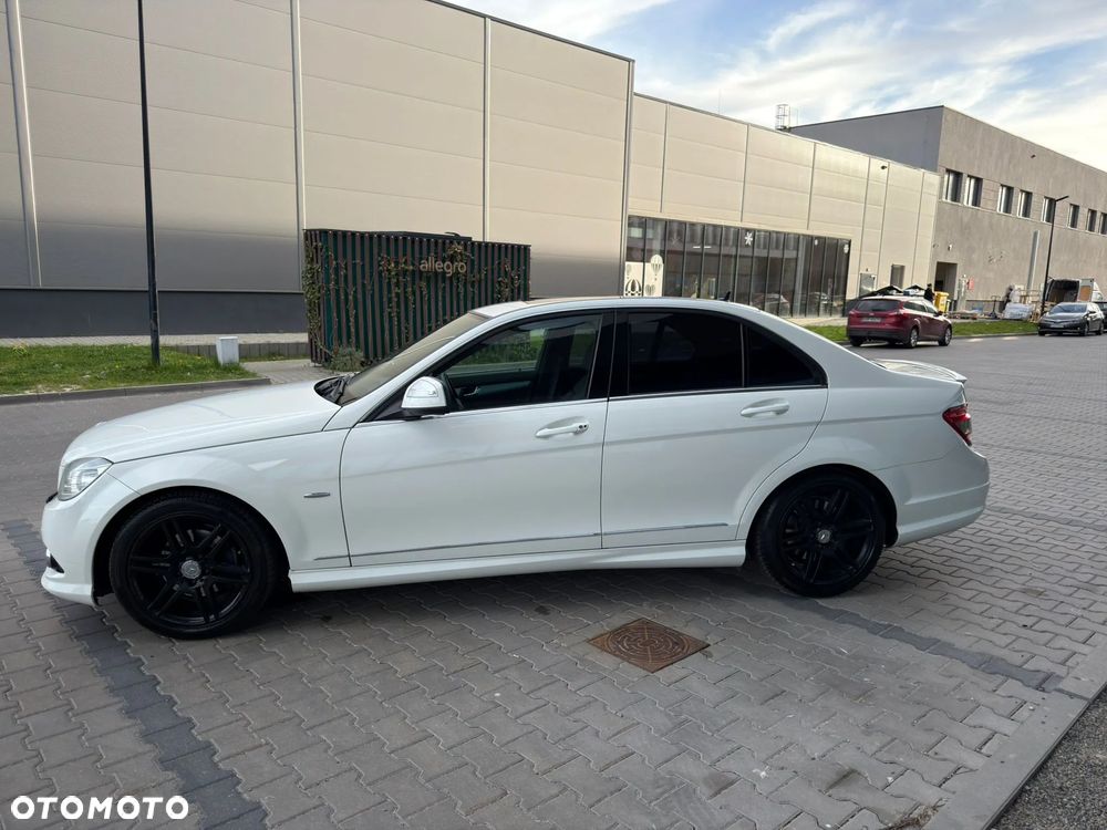 Mercedes-Benz Klasa C 220 CDI DPF Avantgarde - 4