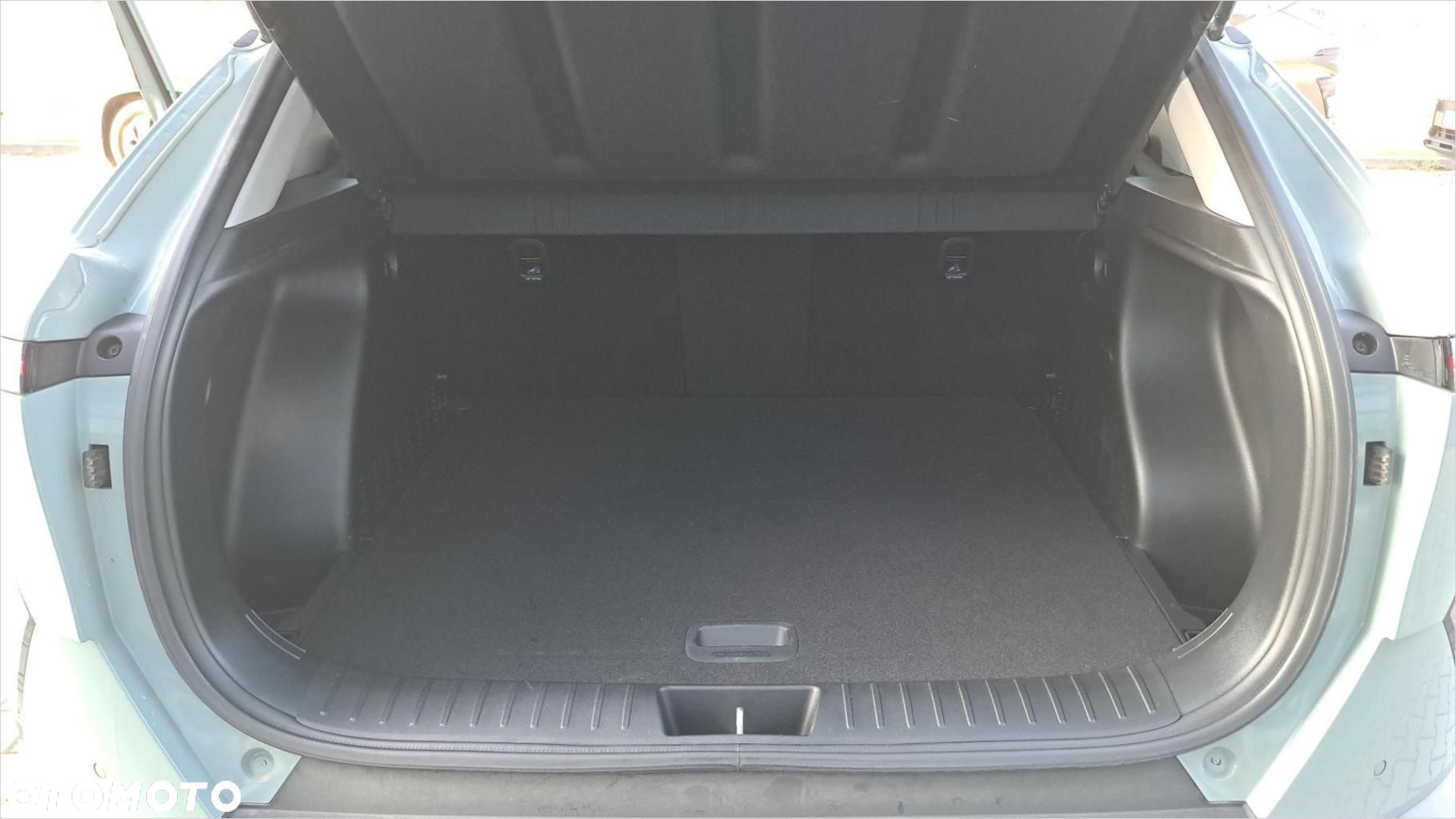 Hyundai Kona - 17