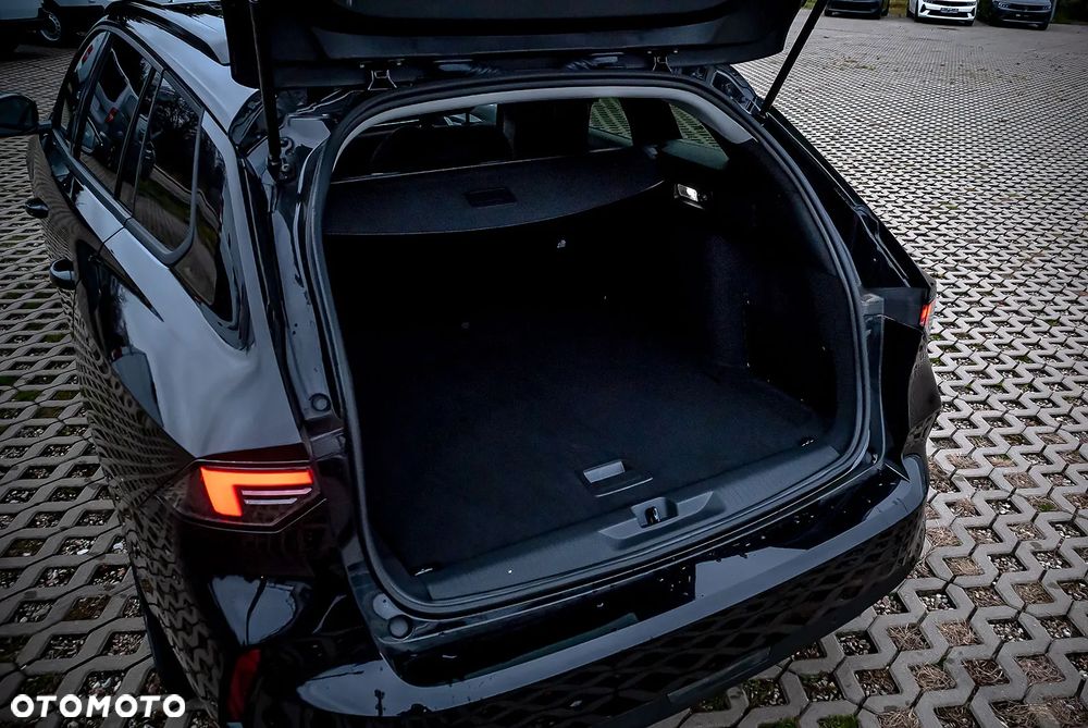 Opel Astra 1.2 T Edition S&S - 9