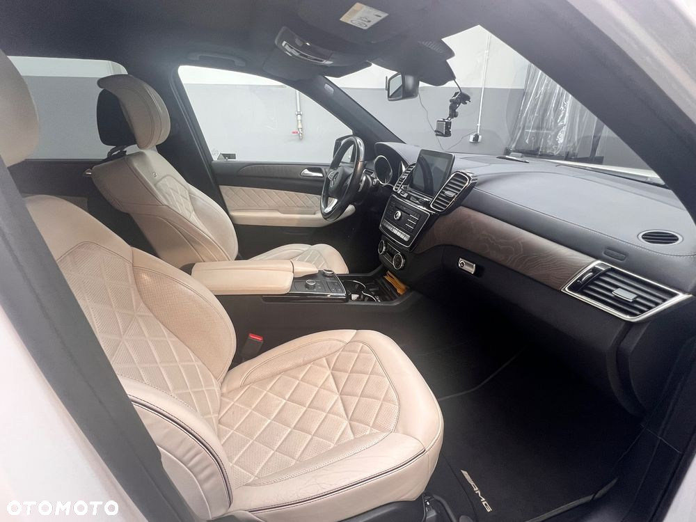 Mercedes-Benz GLS 350 d 4-Matic - 34