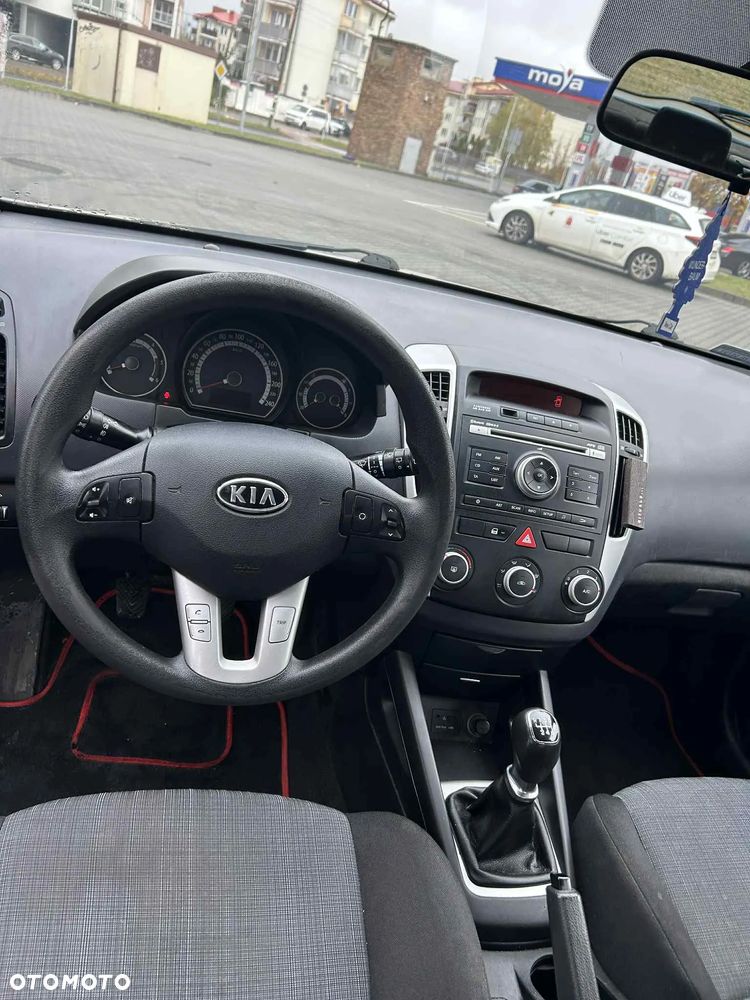 Kia Ceed Cee'd 1.6 Crdi Comfort + - 10