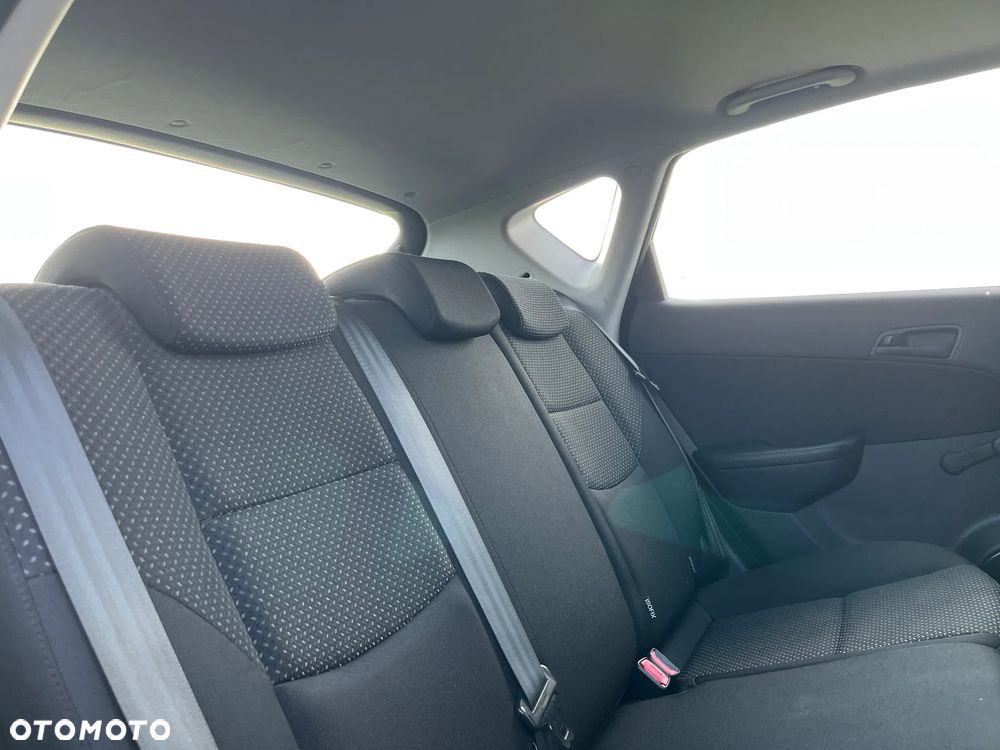 Hyundai i30 1.4 Blue Classic - 19