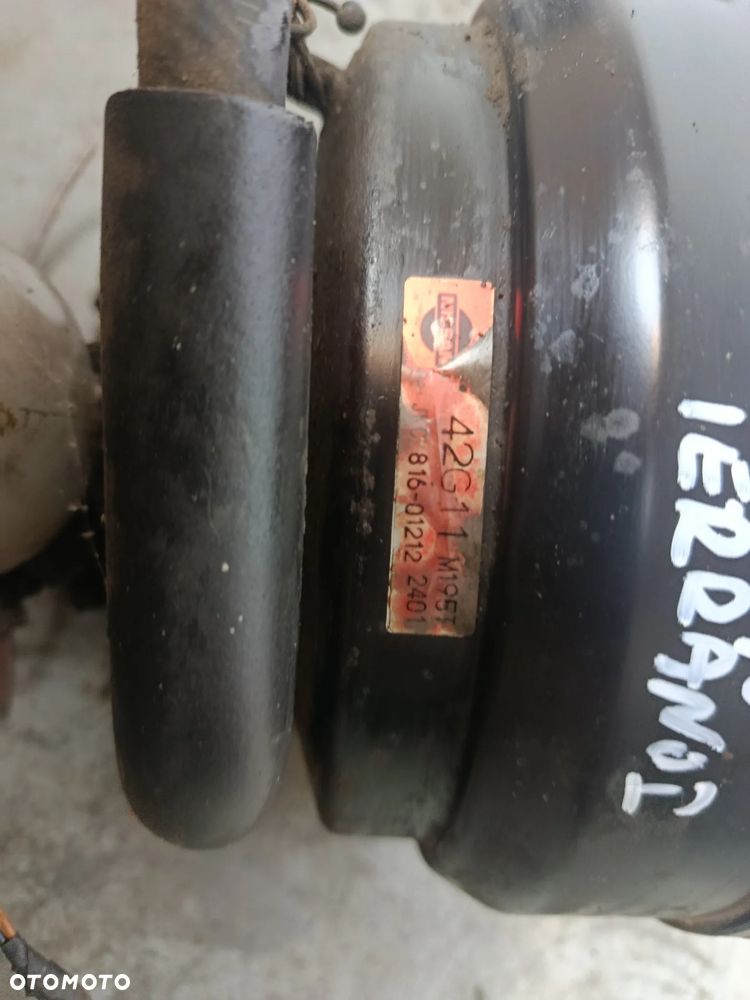 Serwo hamulcowe Nissan Terrano 1 2.7 - 4