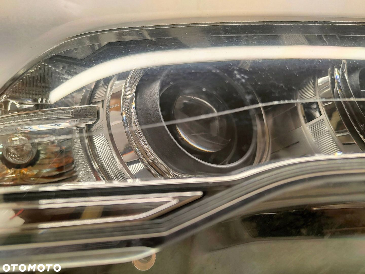 BMW X3 F25 XENON NIE SKRĘTNY Przód strona prawa 7400018 - 3