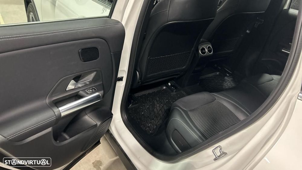 Mercedes-Benz EQA 300 4Matic Progressive - 6