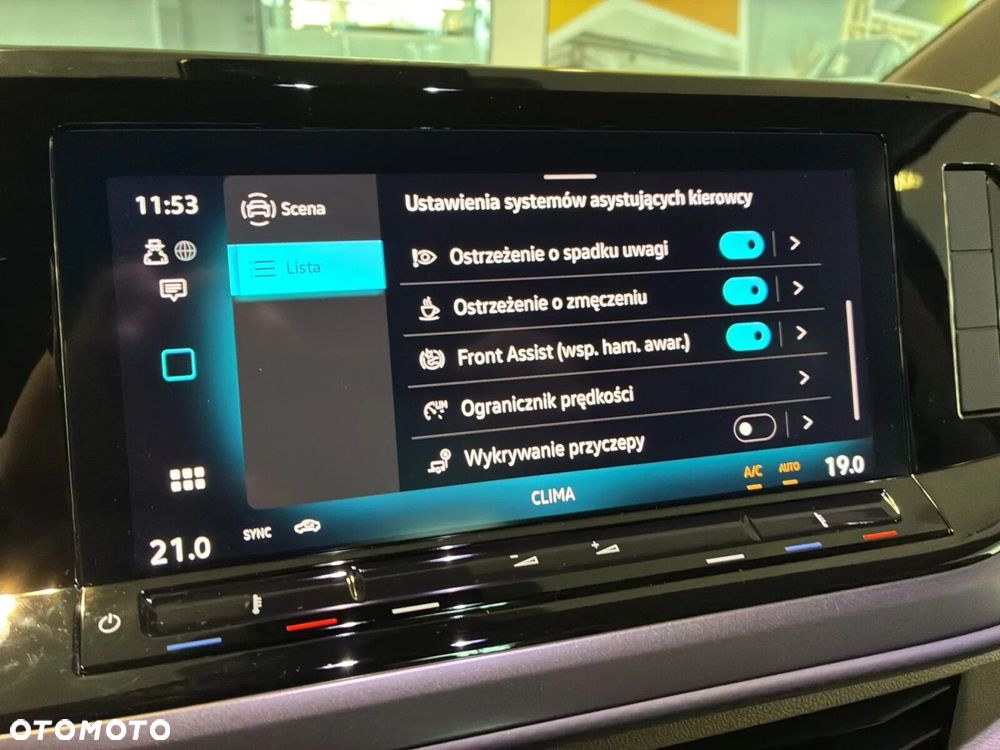 Volkswagen Multivan - 29