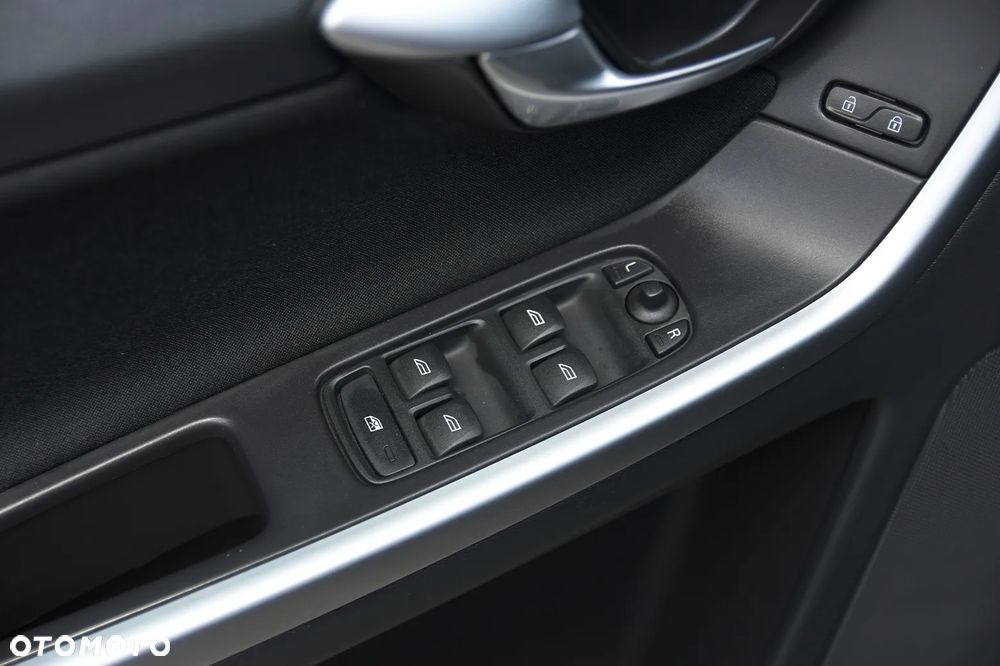 Volvo XC 60 - 29