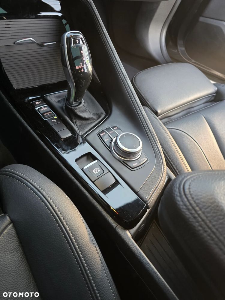 BMW X2 sDrive18d Edition M Mesh - 11